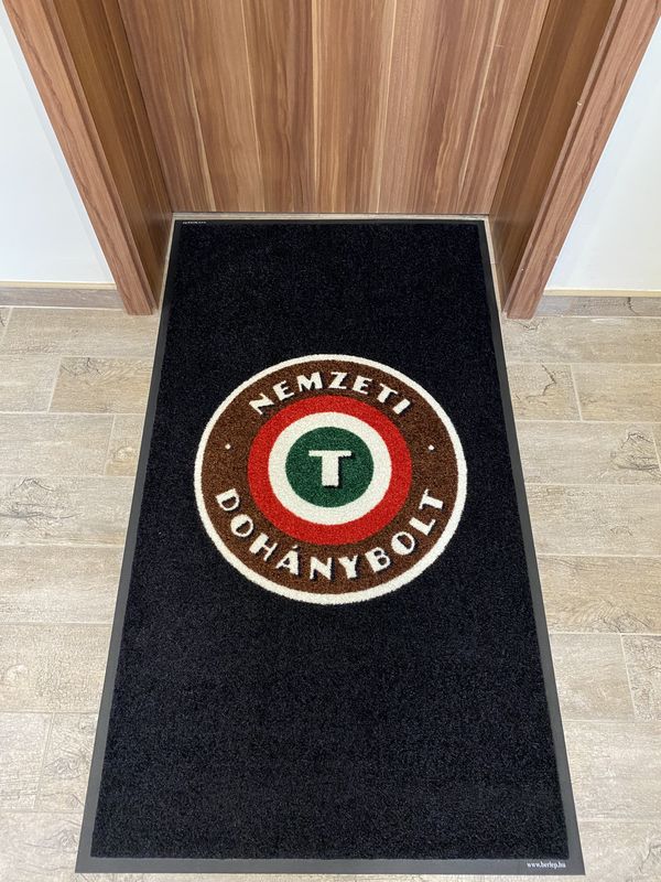 Logozott szőnyeg - IMG-4428.jpg